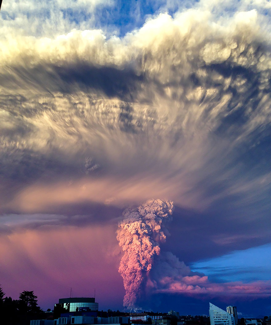 Erupción del volcán Calbuco crea los más espectaculares paisajes en