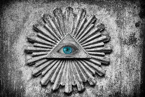 Historia y orígenes del ojo que todo lo ve: mucho más que el símbolo  Illuminati