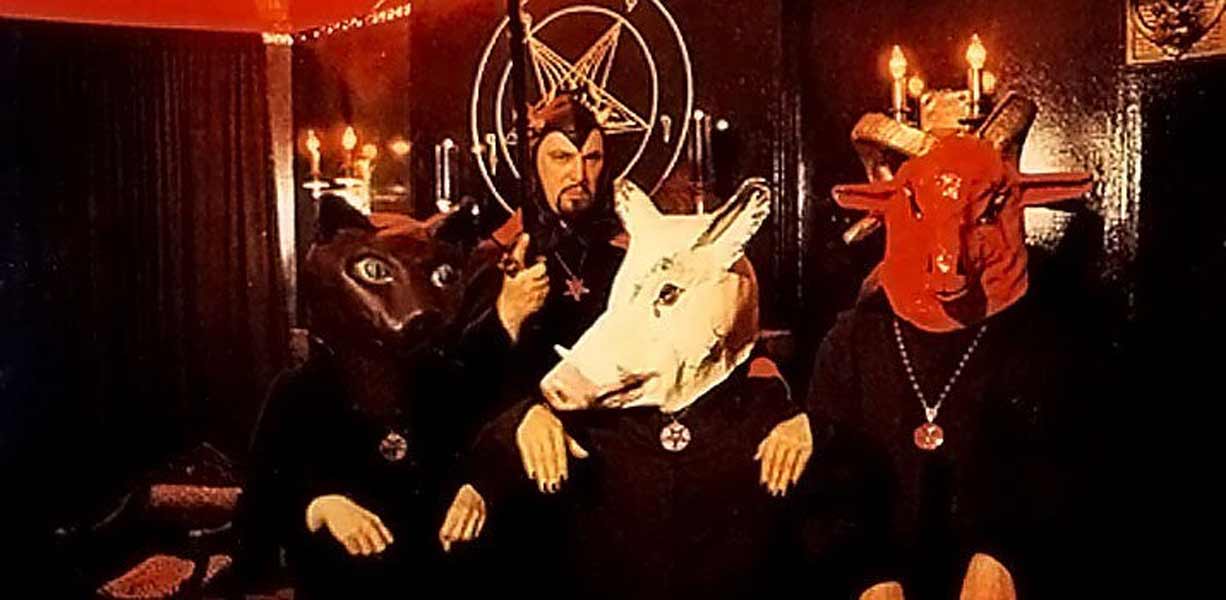 Estas Son Las Inesperadas Pel Culas Recomendadas Por La Iglesia De Sat N   Peliculas Iglesia Satan 