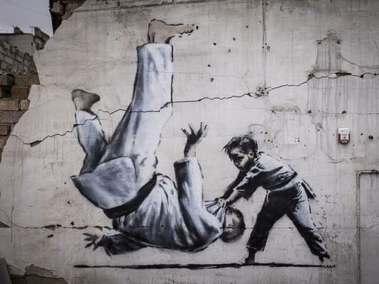 Mural de Banksy en Borodianka, Ucrania (Ed Ram/Getty Images)