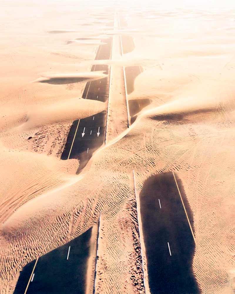 El desierto engulle a Dubái