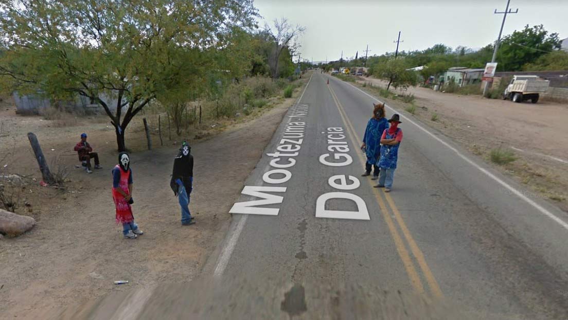 Imagen de personas enmascaradas en Google Maps, capturada en México