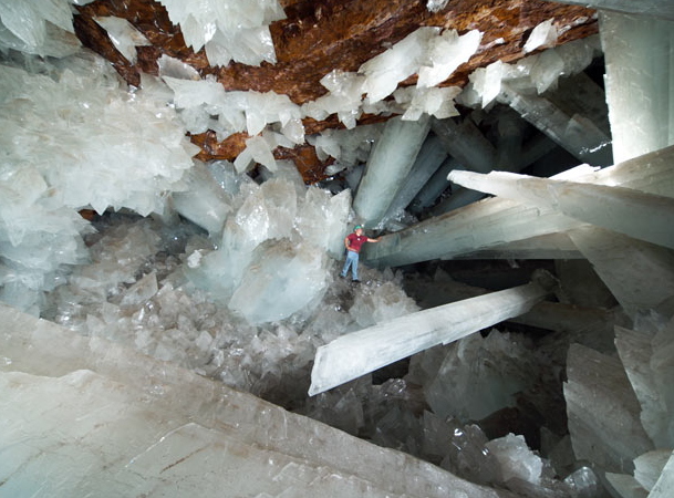 Los impresionantes cristales gigantes de la Cueva de Naica, los más