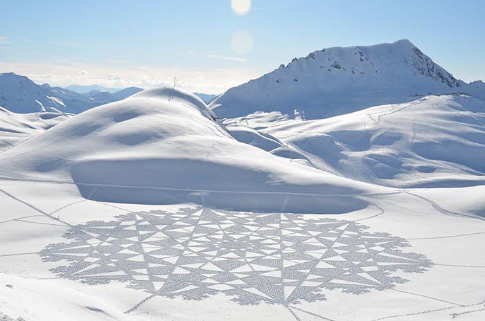 snow-dragon-land-art-siberia-simon-beck-drakony-24